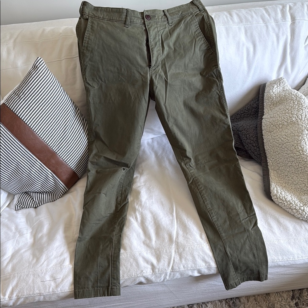 Men's Olive Green Pants
